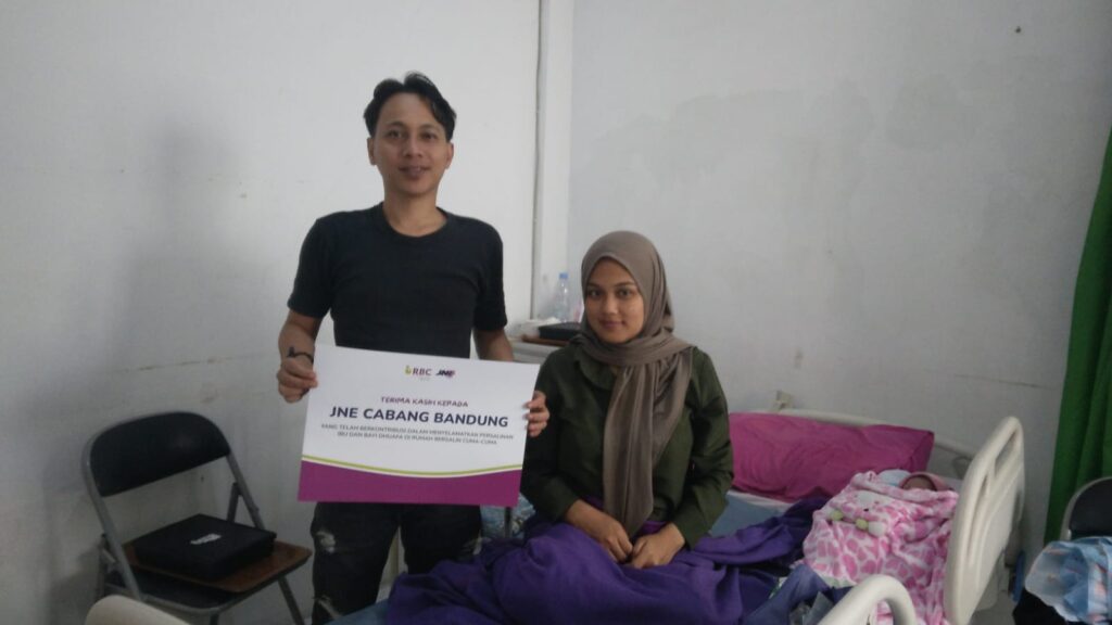 Potret ibu dan suami di RBC selesai melahirkan