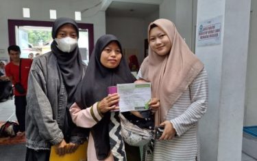Kisah Nuraini: Mustahik Pasien Bersalin Gratis yang Kini Jadi Donatur Berkat Bantuan Pemberdayaan Sinergi Foundation