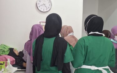 Ibu Nuraini melahirkan dadakan di ruang ANC RBC