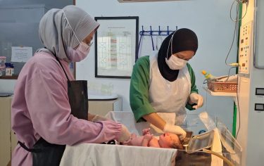Penanganan pertama bayi baru lahir
